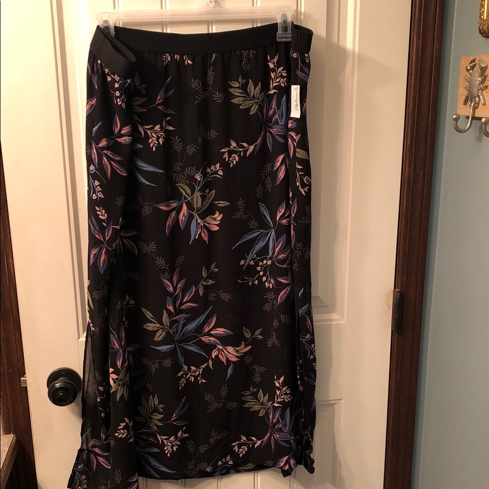 Reitmans Black Maxi Skirt with Pink and Blue Botanical Print